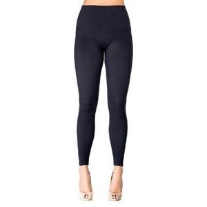 🍑Assets by Spanx Leggings🍑